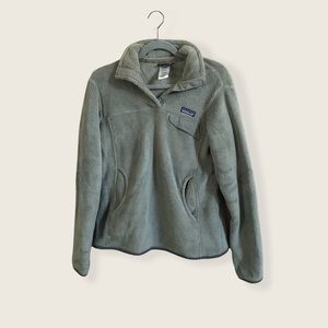 FLASH SALE ‼️Patagonia Grey Pullover size Medium